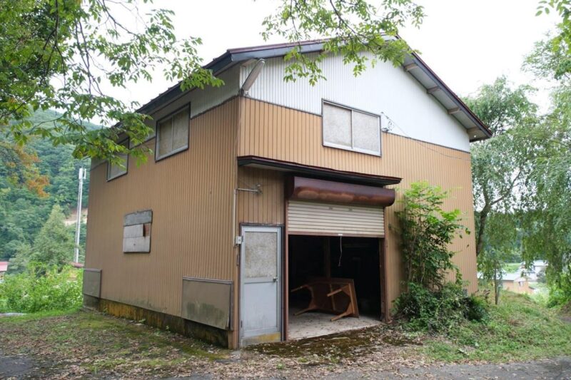 detached 山形県最上郡鮭川村大字曲川