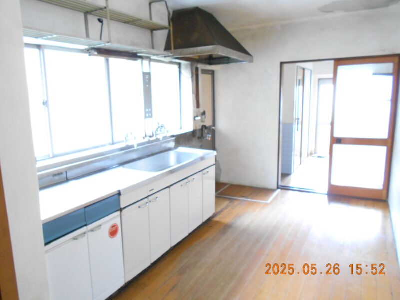 townhouse 富山県魚津市新金屋1丁目3-4