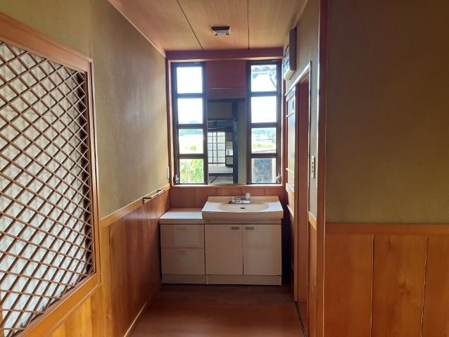 detached 富山県小矢部市岡492