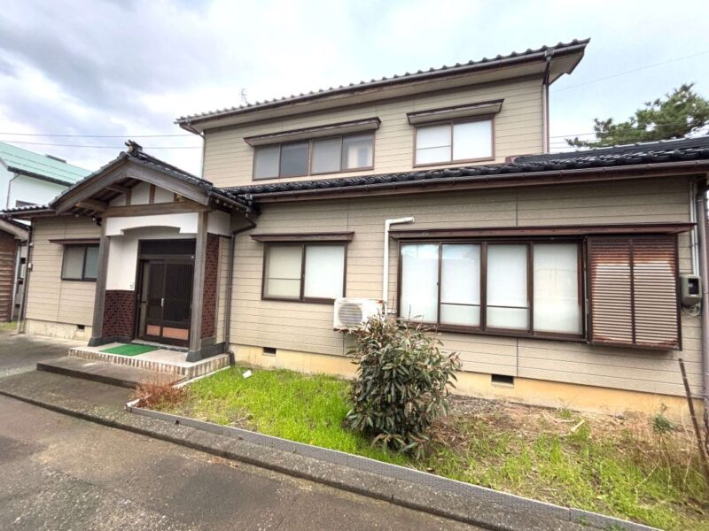 新潟県糸魚川市の一戸建て | 100万円 | 5DK | Akiyama house finder