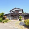 空き家バンク【売買】200万円 石川県鳳珠郡能登町内浦長尾　海を望む丘の上・広い敷地　２階建納屋・駐車場付き７ＤＫ２階建　水洗トイレ　広縁・続き間有