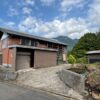 空き家バンク【売買】50万円(応相談)新潟県糸魚川市北山 山々を望む長閑な場所 農地・納屋・屋根裏収納・駐車場2~3台付き7K2階建古民家 山水・土間・囲炉裏有